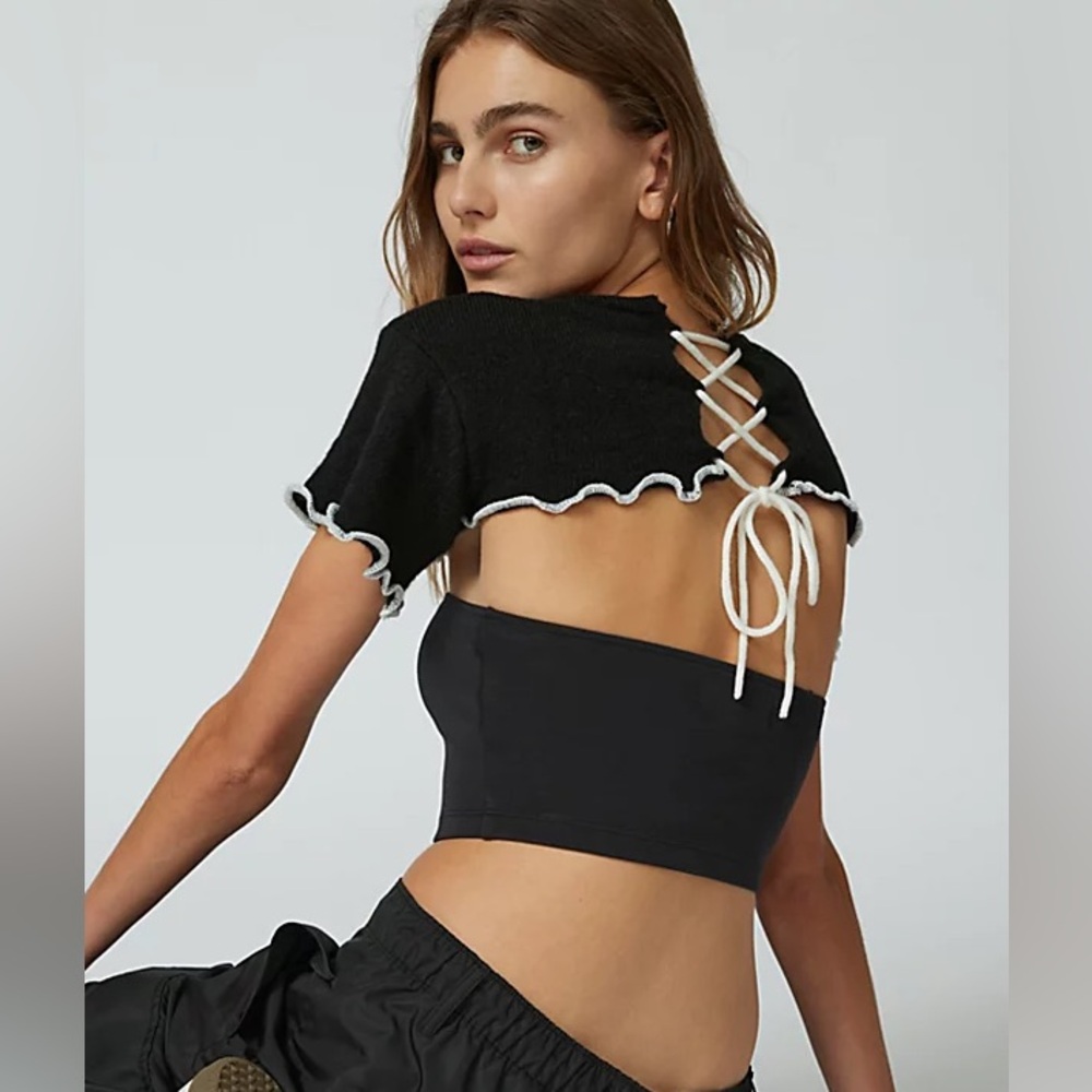 Urban Outfitters Isa Short Sleeve Black Shrug Sweater